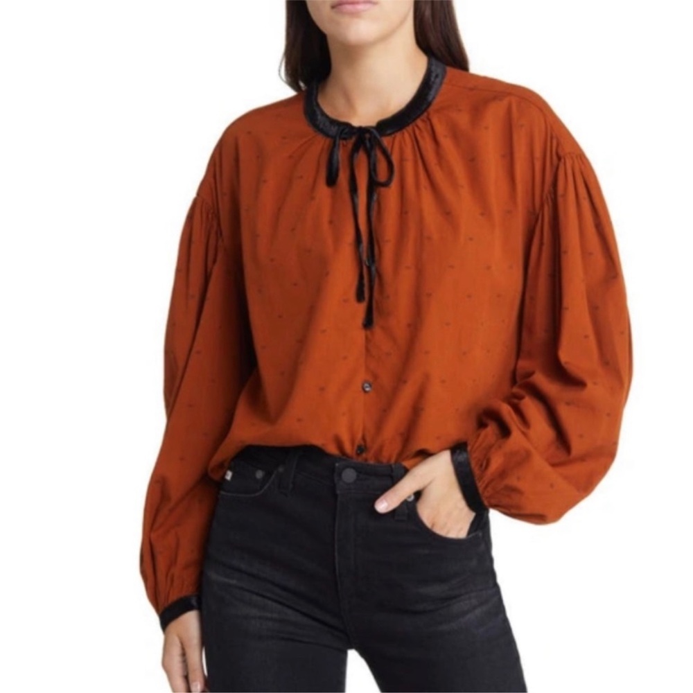 Treasure & Bond fall top